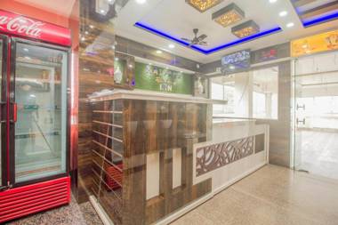 OYO 69895 Kalpana Residency Inn