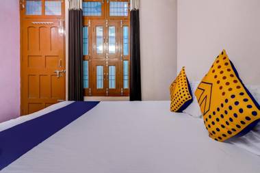 SPOT ON 68052 Surya Guest House