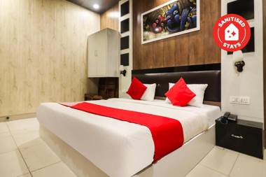 OYO 70297 Hotel Sheela