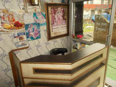 Deluxe Stay near ISBT