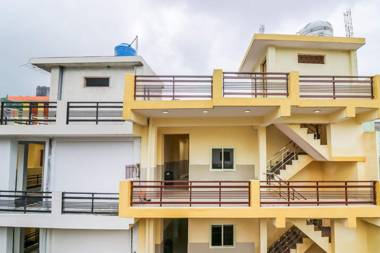 OYO 45428 MG Residency