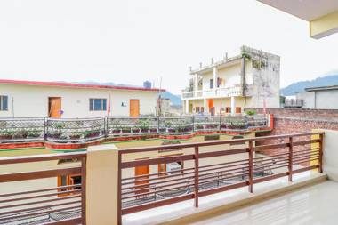 OYO 45428 MG Residency