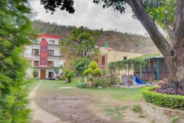 SPOT ON 79585 Hotel Tapovan Valley