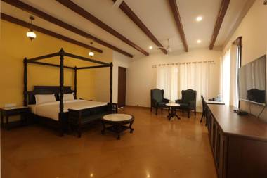 The Woods : An Orchard Retreat