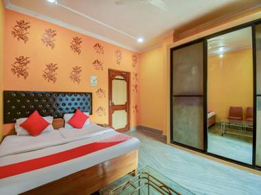 OYO 72693 Hotel Priyal Amrit Sagar