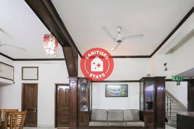 OYO Flagship 71757 Aditya Inn