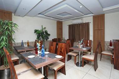 Archie Regency By WB Economy