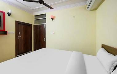 POP 89428 Oyo Flagship Moon Light Hotel