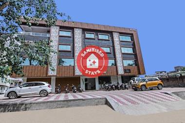 Capital O 91237 The Jumar