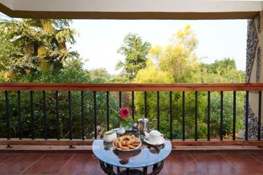 Acorn Hideaway Resort & Spa