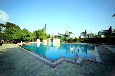 Corbett Aamod Spa and Resort - Riverside Resort