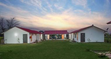 Brar Tiger Resort Corbett By Royal Collection