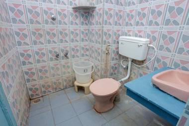 Hotel Hare Rama Hare Krishna