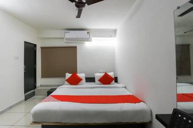 OYO 47041 Hotel Tilak