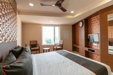 Collection O 50252 Hotel Simran Raghuveer Para