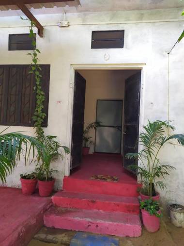 HOTEL THE PUSHKAR FLOWER