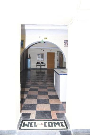 OYO 84703 Ambika Guest House