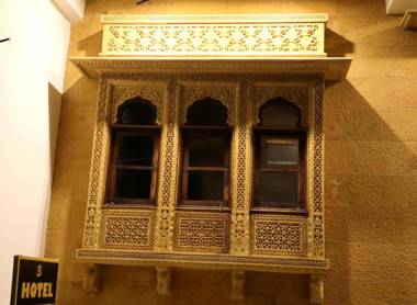 Hotel Pushkar Golden Haveli 500 Mtrs from Pushkar Lake