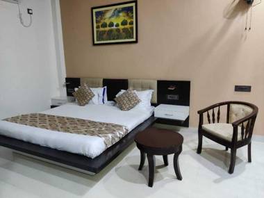 OYO 90572 Login Rooms