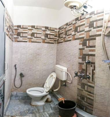 Bobby Premium Residency