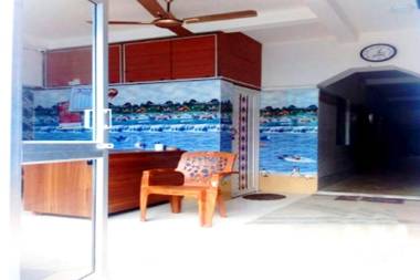 Goroomgo Pranab Sadan Puri