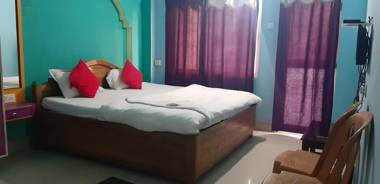 Goroomgo Shree Bhumi Puri