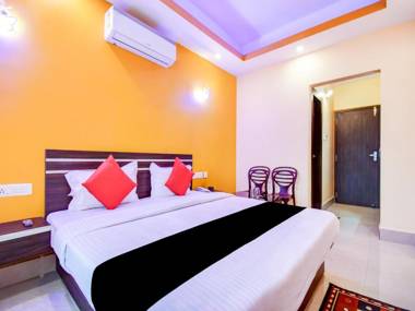 Capital O 79404 Hotel Dev Bhumi