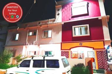 Goroomgo Gokul Anand Bhawan Puri