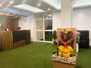 Goroomgo Grand Resort Puri