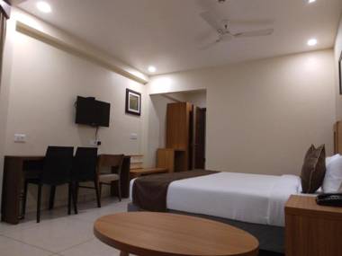HOTEL NILADRI PREMIUM