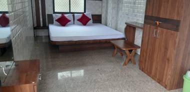 Goroomgo Sea Smile Lodge Puri