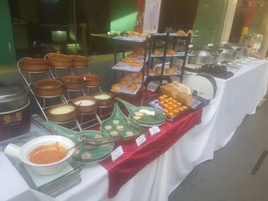 Oakwood Residence Naylor Road Pune