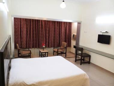 Hotel Raviraj