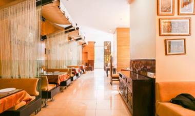 Treebo Trend Regency