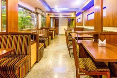 Rapid Lakme Executive Hotel