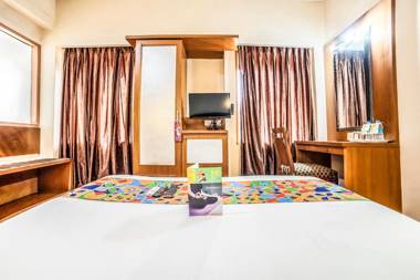 Rapid Lakme Executive Hotel