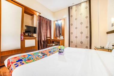 Rapid Lakme Executive Hotel