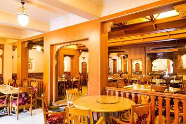 Collection O 70446 Hotel Rajwada