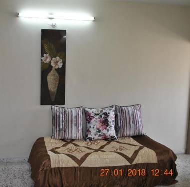 Jain Home - Deluxe 2BHK Entire Furnished Apartment