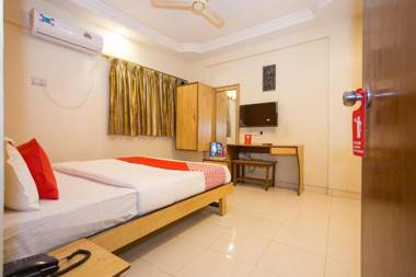 OYO 11499 Hotel Padma Krishna
