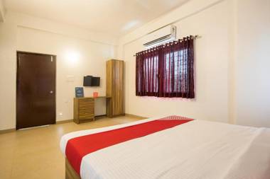 OYO 13168 Primrose Regency