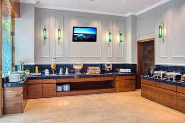 7 Apple Hotel - Viman Nagar Pune