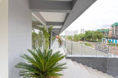 StayBird - B Suite Business Hotel Kharadi