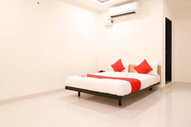 Collection O 81759 Hotel 7 Treats