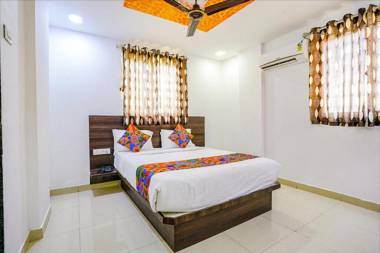 FabExpress Galaxy Lodge