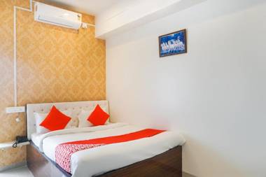 OYO 46725 Nitya Executive