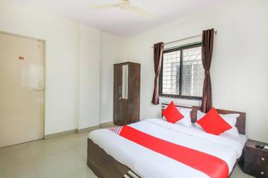 OYO 70336 Royal Orbit Blue