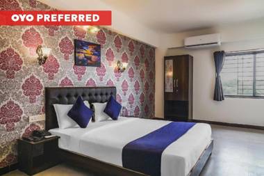 OYO Flagship 24491 Kharadi