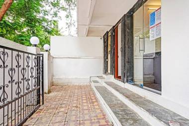 OYO Flagship 79527 Kohinoor Studios