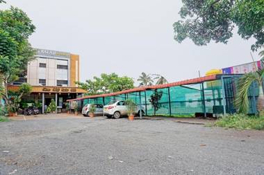 Capital O 80999 Hotel Shri Balaji Executive